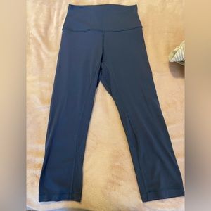 Lululemon align leggings capri 19’ color blueberry jam